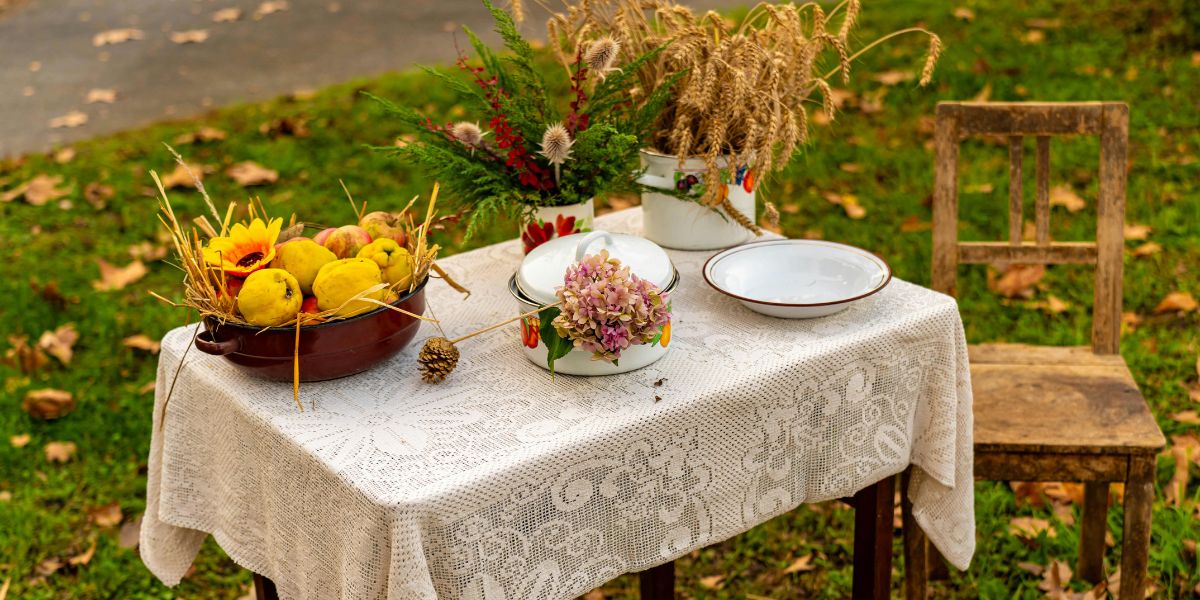 Comfort autunnale in giardino come la nebulizzazione crea l’atmosfera perfetta